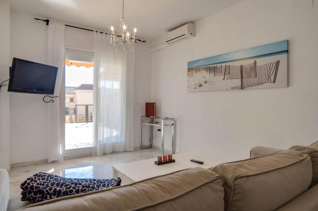 Apartamento Alta Loma With Bbq, Sea Views, Pool, Wifi Sleeps 6 Lejlighed Fuengirola Eksteriør billede