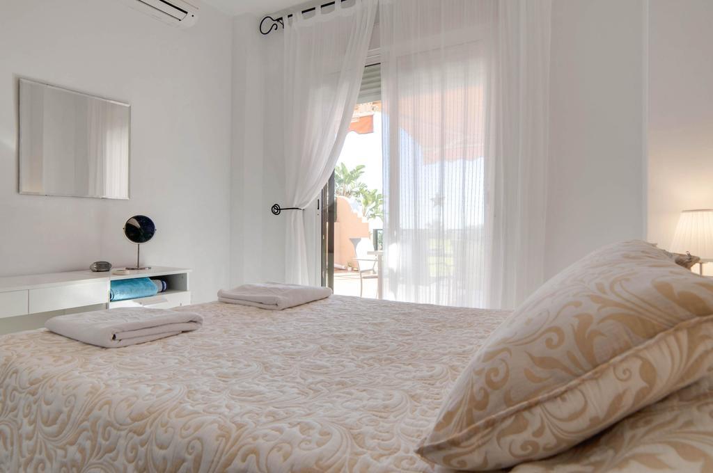 Apartamento Alta Loma With Bbq, Sea Views, Pool, Wifi Sleeps 6 Lejlighed Fuengirola Eksteriør billede